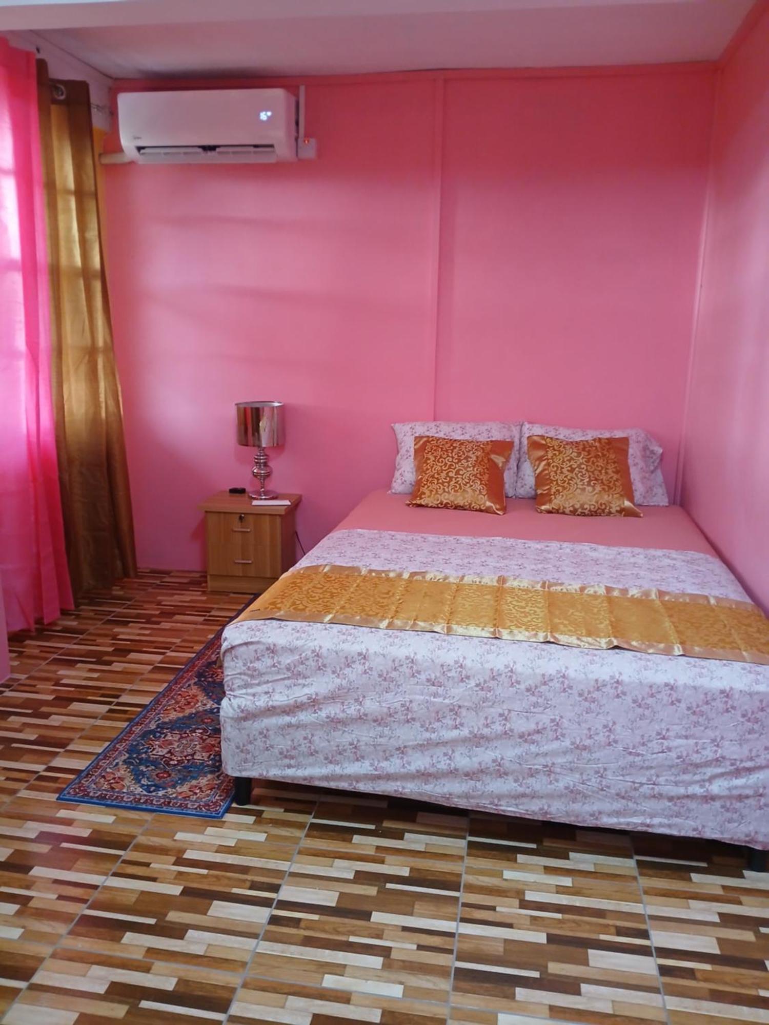 Bed and Breakfast Natrue'S Haven Маріго Екстер'єр фото